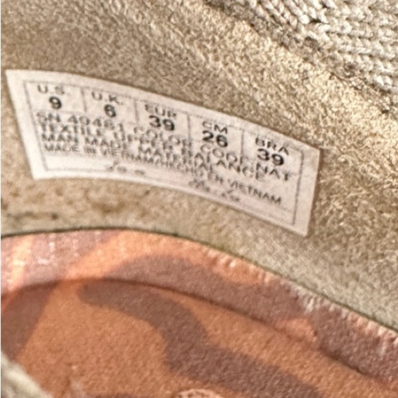 Skechers Classic Fit Air-Cooled Memory Foam Shoes‎ - Picture 8 of 8